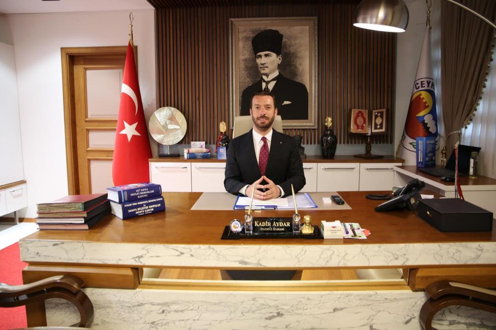 BAŞKAN KADİR AYDAR’DAN 8 MART DÜNYA KADINLAR GÜNÜ MESAJI