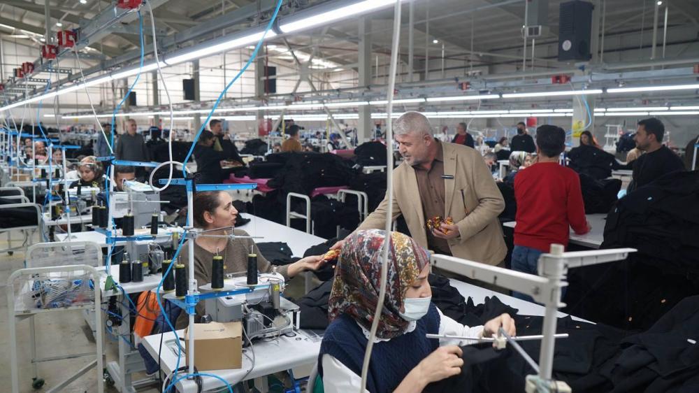 ADIYAMAN BELEDİYESİ’NDEN KADIN İŞÇİLERE 8 MART ZİYARETİ