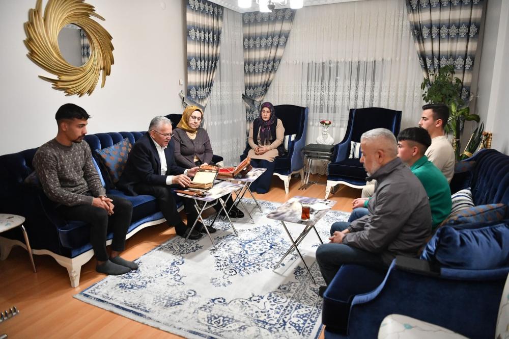 ŞEHİT AİLELERİNE VEFA BORCU: BAŞKAN BÜYÜKKILIÇ’TAN BAŞSAĞLIĞI ZİYARETLERİ