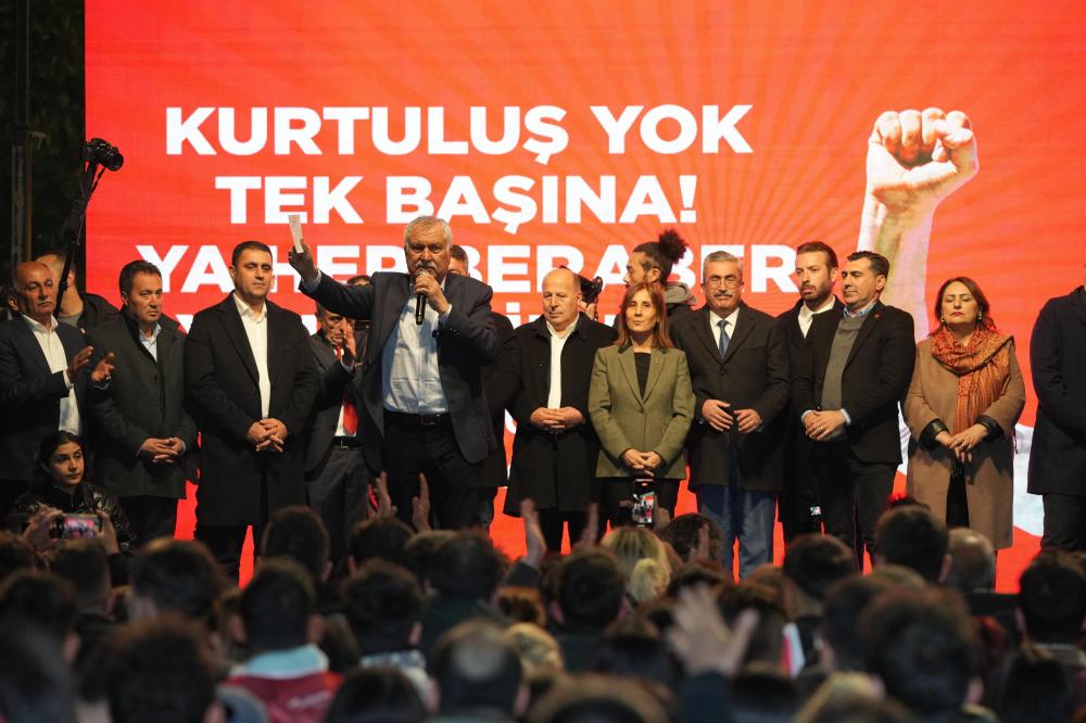 ADANA’DA EKREM İMAMOĞLU’NA DESTEK MİTİNGİ: “SEÇİLMİŞ İRADE YOK SAYILAMAZ”