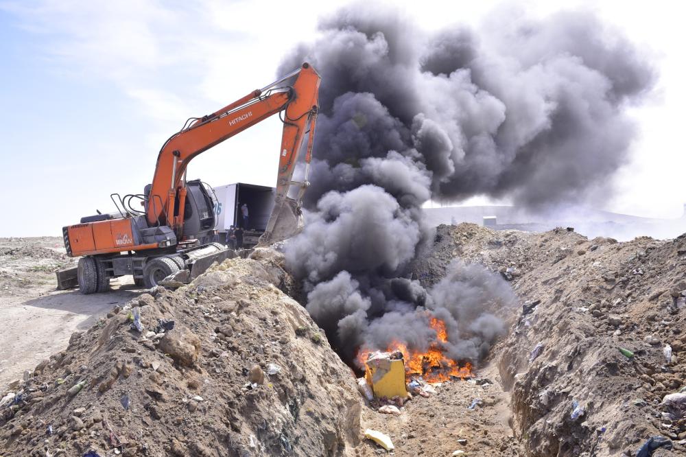 CEYLANPINAR'DA 9,5 TON BOZULAN TAVUK ETİ İMHA EDİLDİ!